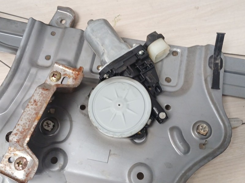 Recambio de elevalunas delantero izquierdo para mitsubishi grandis (na_w) 2.0 di-d (na8w) referencia OEM IAM   