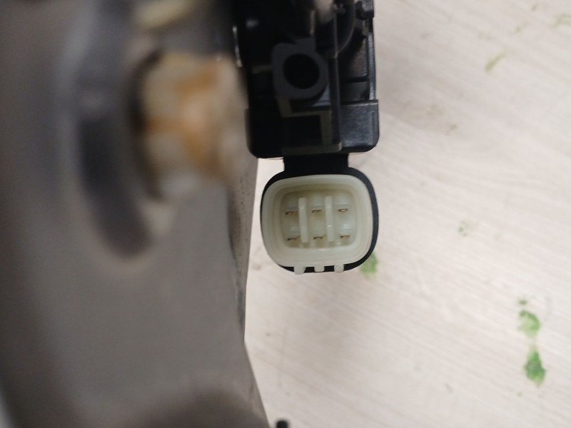 Recambio de elevalunas delantero izquierdo para mitsubishi grandis (na_w) 2.0 di-d (na8w) referencia OEM IAM   