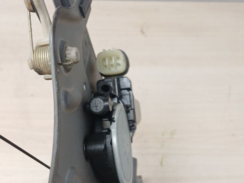 Recambio de elevalunas delantero derecho para mitsubishi grandis (na_w) 2.0 di-d (na8w) referencia OEM IAM   