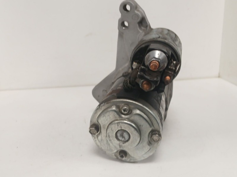Recambio de motor arranque para renault clio iv (bh_) 0.9 tce 90 referencia OEM IAM 233000557R  