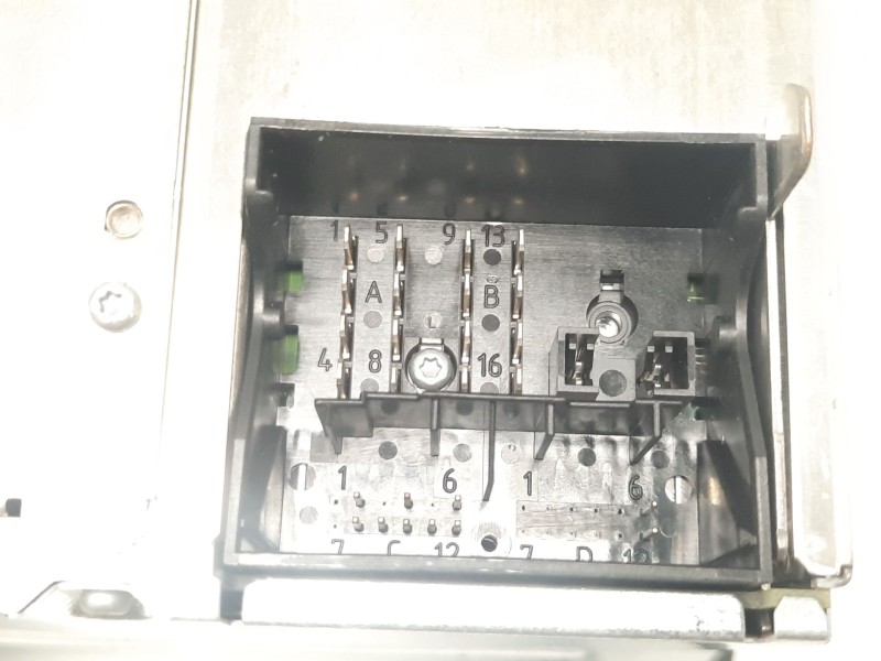 Recambio de sistema audio / radio cd para seat altea (5p1) arena referencia OEM IAM 014SEZ1Z1E36878092  