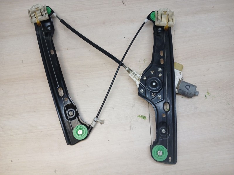 Recambio de elevalunas delantero derecho para bmw 3 (e90) 320 d referencia OEM IAM 0130822227 7060266S 6927028