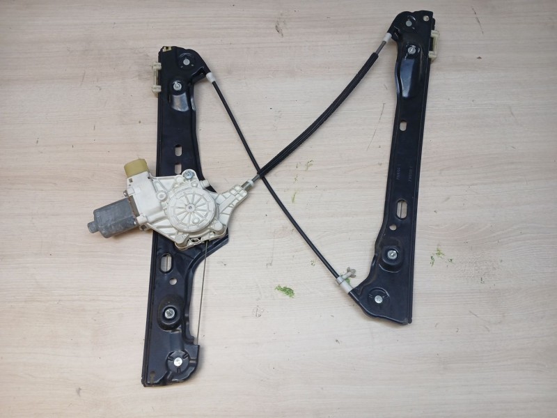 Recambio de elevalunas delantero derecho para bmw 3 (e90) 320 d referencia OEM IAM 0130822227 7060266S 6927028