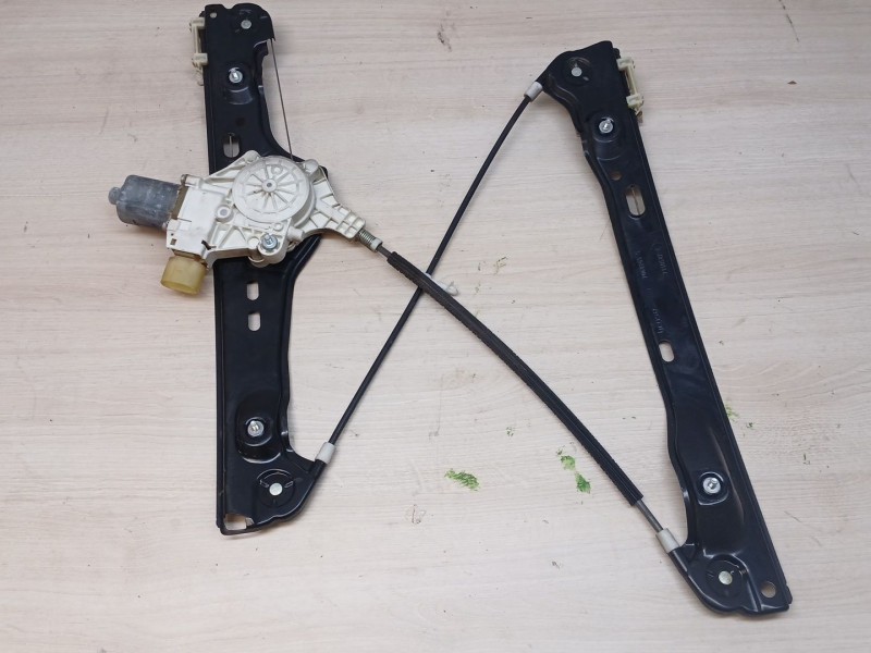 Recambio de elevalunas delantero izquierdo para bmw 3 (e90) 320 d referencia OEM IAM 0130822226 6927027 7060266S