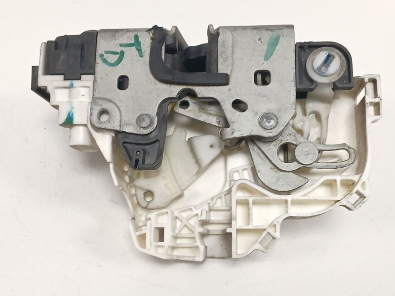 Recambio de cerradura puerta trasera derecha para dodge journey sxt cool family referencia OEM IAM P04589696AA  