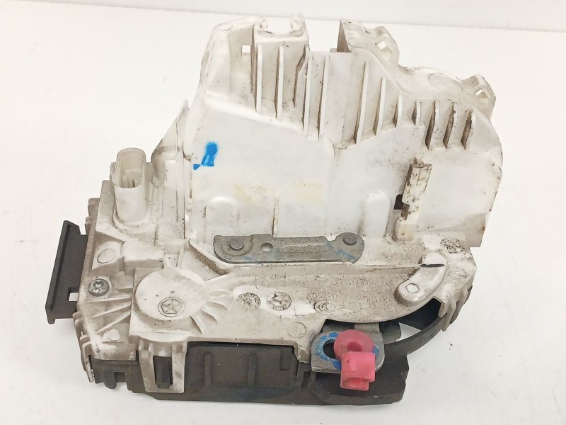 Recambio de cerradura puerta trasera derecha para dodge journey sxt cool family referencia OEM IAM P04589696AA  