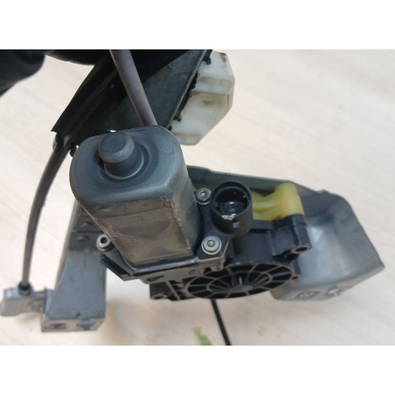 Recambio de elevalunas delantero izquierdo para renault kangoo express (fw0/1_) 1.5 dci 75 (fw07, fw10, fw04) referencia OEM IAM