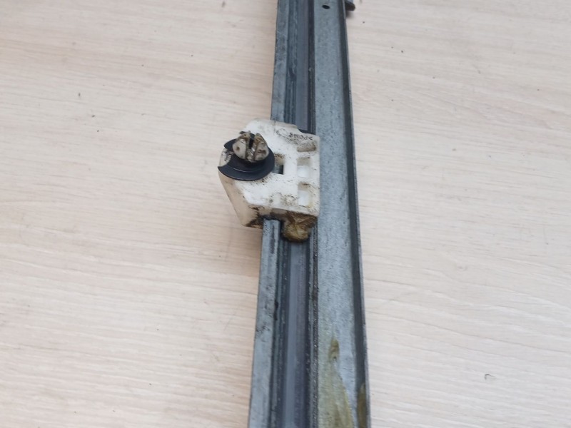 Recambio de elevalunas delantero izquierdo para renault kangoo express (fw0/1_) 1.5 dci 75 (fw07, fw10, fw04) referencia OEM IAM