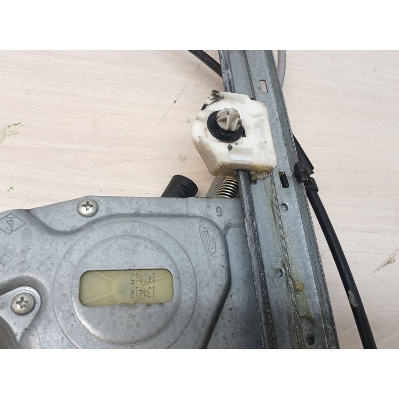 Recambio de elevalunas delantero izquierdo para renault kangoo express (fw0/1_) 1.5 dci 75 (fw07, fw10, fw04) referencia OEM IAM