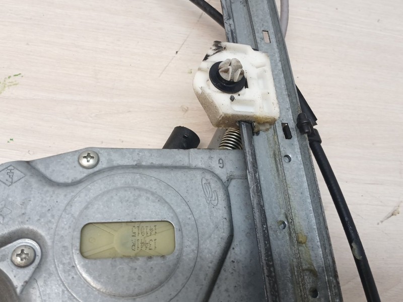 Recambio de elevalunas delantero izquierdo para renault kangoo express (fw0/1_) 1.5 dci 75 (fw07, fw10, fw04) referencia OEM IAM