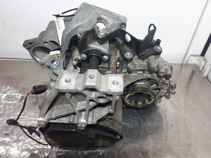 Recambio de caja cambios para volkswagen golf iv berlina (1j1) básico referencia OEM IAM EZK  