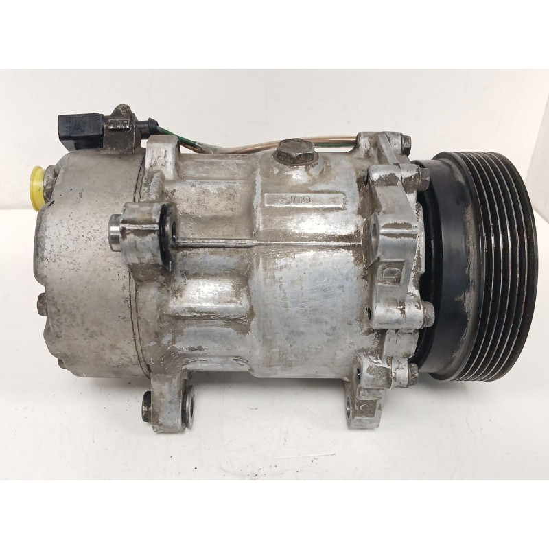 Recambio de compresor aire acondicionado para seat ibiza ii (6k1) 1.9 sdi referencia OEM IAM 1J0820803K 1233 