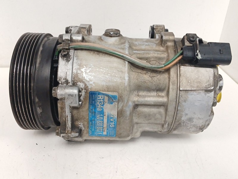 Recambio de compresor aire acondicionado para seat ibiza ii (6k1) 1.9 sdi referencia OEM IAM 1J0820803K 1233 