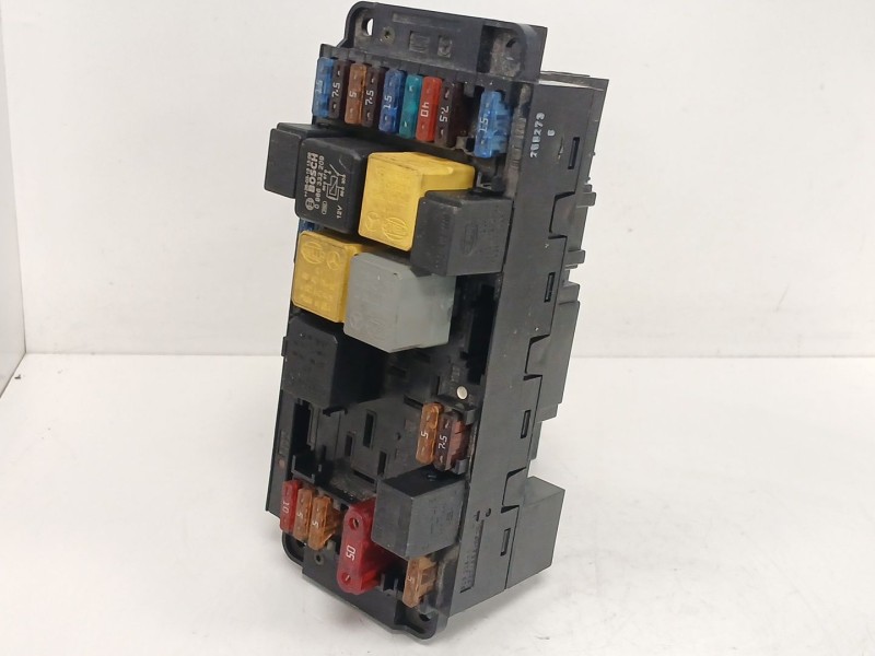 Recambio de caja reles / fusibles para mercedes-benz clk (c209) clk 240 (209.361) referencia OEM IAM   