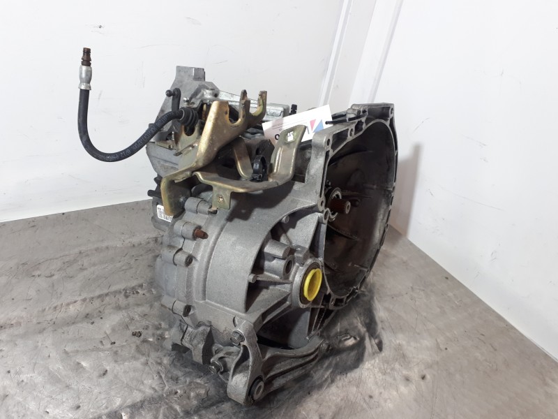 Recambio de caja cambios para mazda 3 berlina (bk) 1.6 crdt active referencia OEM IAM 3M5R7002YR T1GF2 