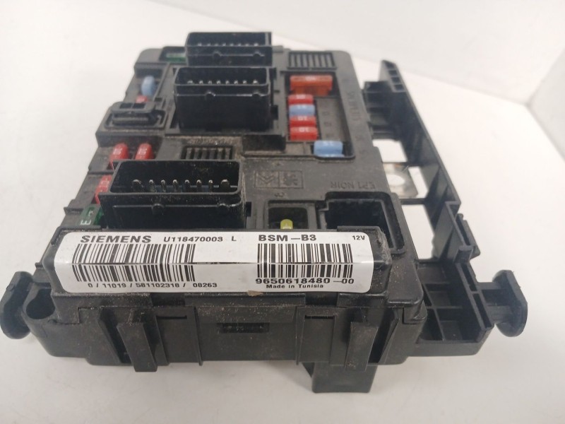 Recambio de caja reles / fusibles para citroën xsara picasso (n68) 1.6 16v referencia OEM IAM BSMB3 965061848000 