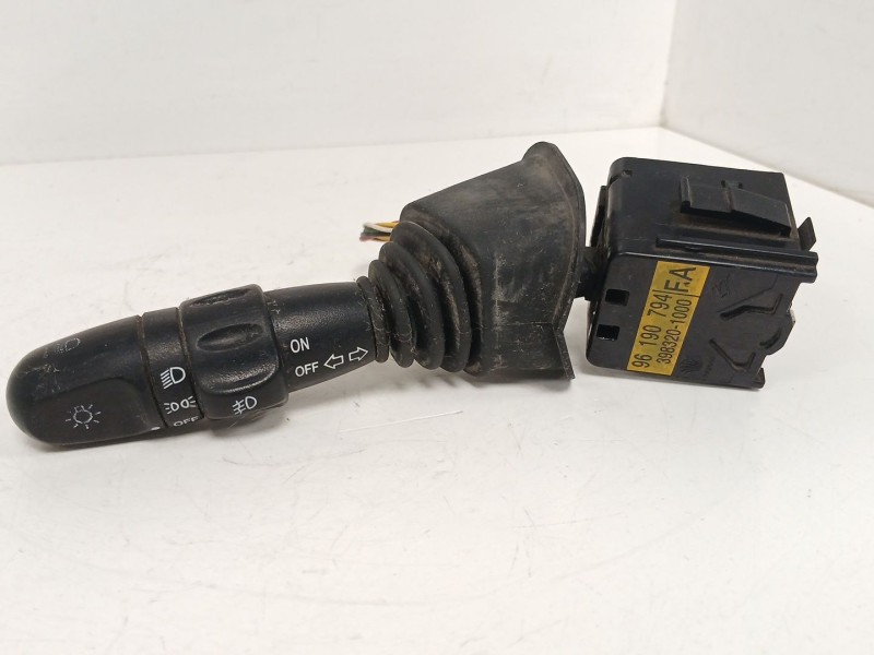 Recambio de mando luces para daewoo nubira berlina 2.0 cat referencia OEM IAM  18336 