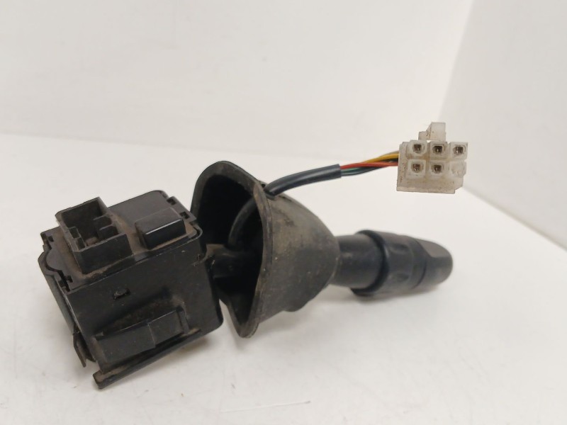 Recambio de mando luces para daewoo nubira berlina 2.0 cat referencia OEM IAM  18336 