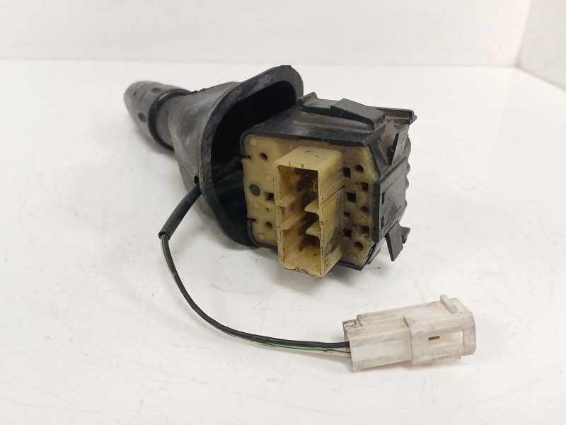 Recambio de mando limpia para daewoo nubira berlina 2.0 cat referencia OEM IAM  18337 