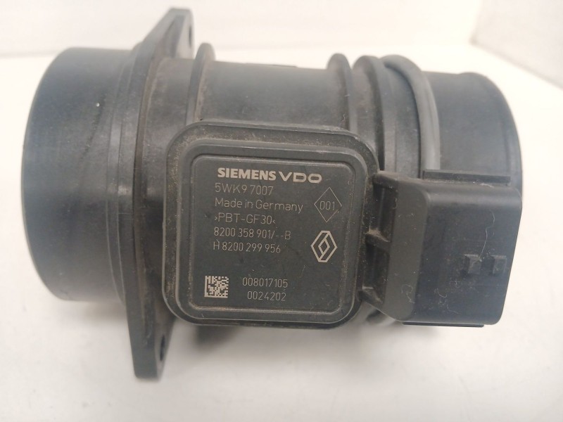 Recambio de caudalimetro para renault clio iii confort dynamique referencia OEM IAM 8200358901  