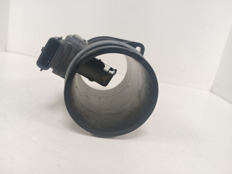 Recambio de caudalimetro para renault clio iii confort dynamique referencia OEM IAM 8200358901  