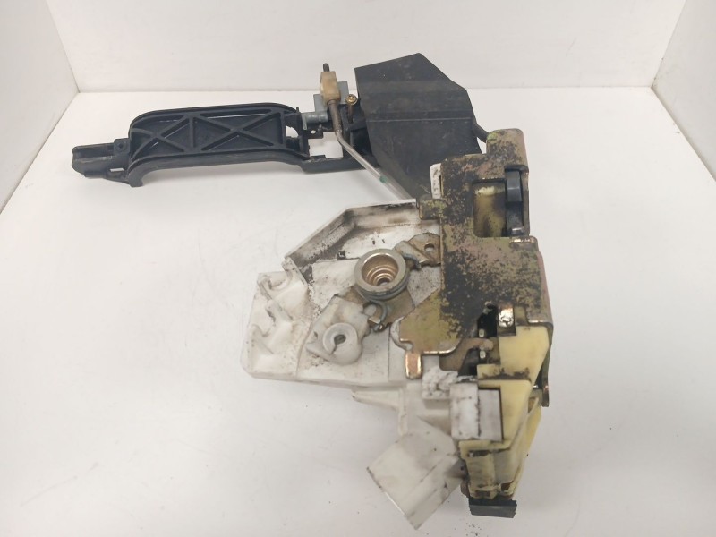 Recambio de cerradura puerta delantera derecha para ford focus berlina (cak) ambiente referencia OEM IAM XS41A21812CF  