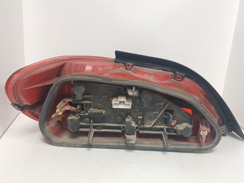 Recambio de piloto trasero derecho para peugeot 406 berlina (s1/s2) srdt pack referencia OEM IAM   
