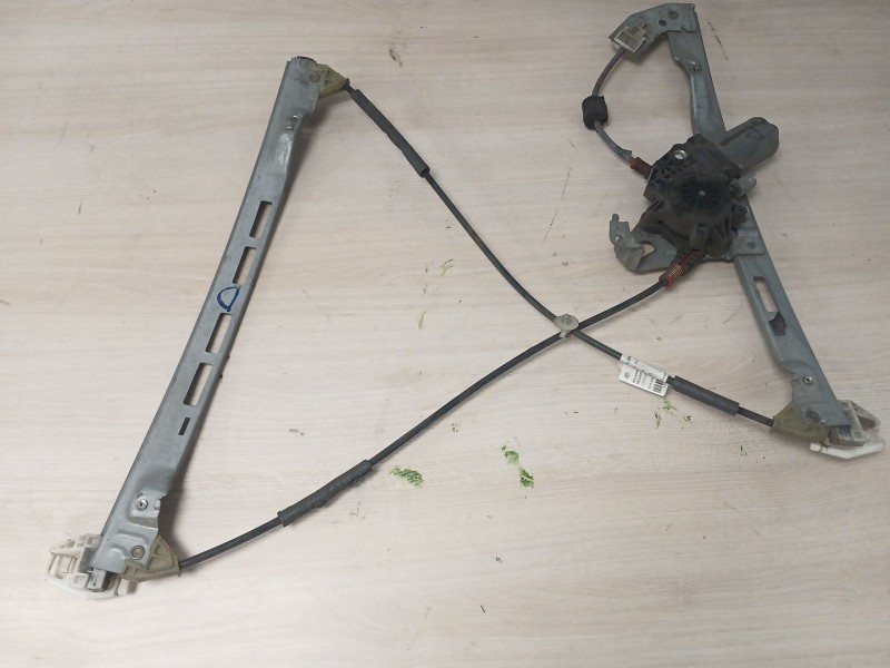 Recambio de elevalunas delantero derecho para peugeot 206 berlina referencia OEM IAM  18486 