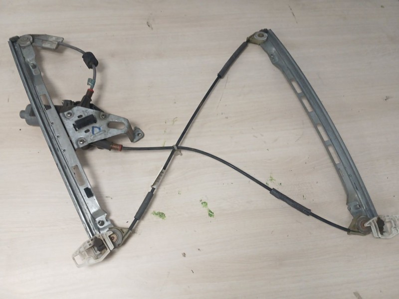 Recambio de elevalunas delantero derecho para peugeot 206 berlina referencia OEM IAM  18486 