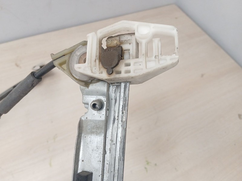 Recambio de elevalunas delantero derecho para peugeot 206 berlina referencia OEM IAM  18486 