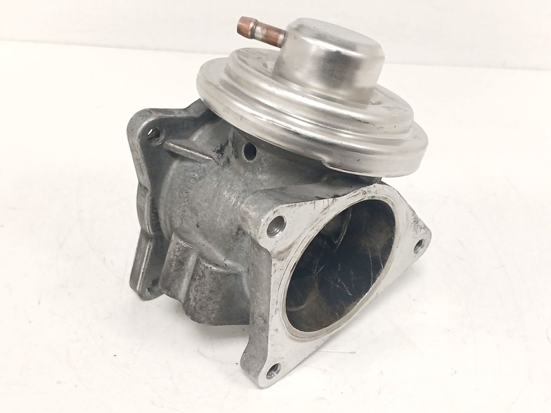 Recambio de valvula egr para volkswagen golf v (1k1) 1.9 tdi referencia OEM IAM 038129637D  