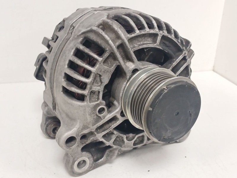 Recambio de alternador para audi a3 (8p1) 2.0 tdi 16v quattro referencia OEM IAM 06F903023F  