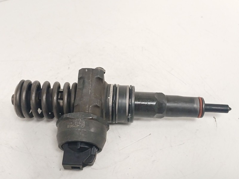 Recambio de inyector para volkswagen golf v (1k1) 1.9 tdi referencia OEM IAM 038130073AG 0414720215 