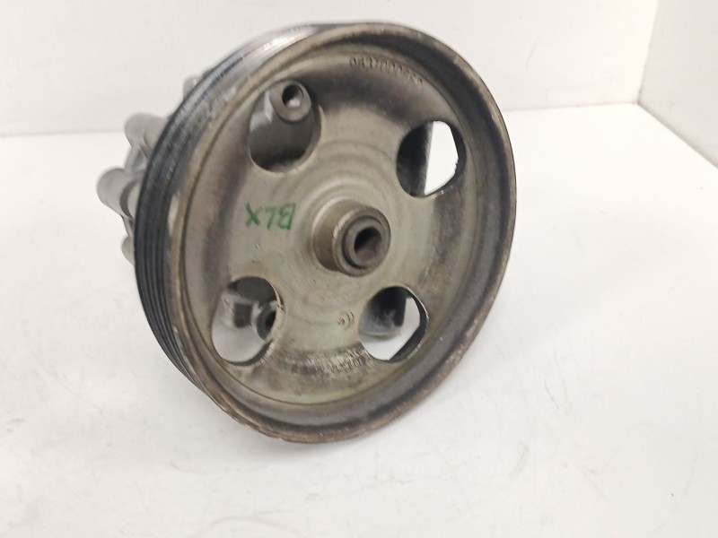 Recambio de bomba direccion para citroën c5 i (dc_) 2.0 hdi (dcrhzb, dcrhze) referencia OEM IAM 9636086680  