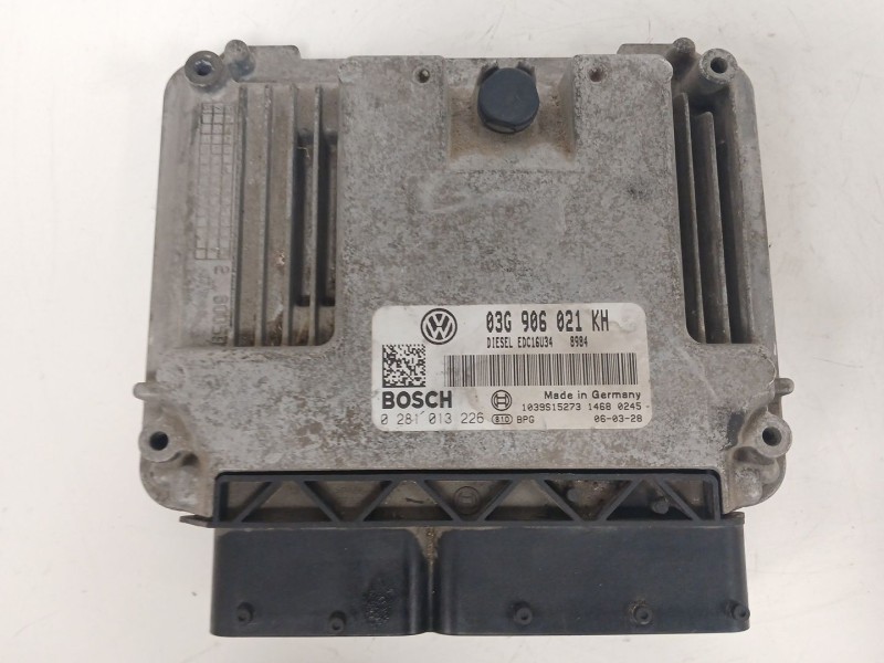 Recambio de centralita motor uce para volkswagen golf v (1k1) 1.9 tdi referencia OEM IAM   