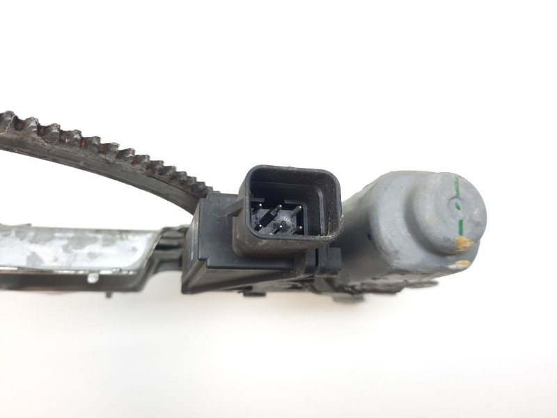 Recambio de elevalunas delantero derecho para opel corsa c 1.7 16v dti cat (y 17 dt / lr6) referencia OEM IAM  30976 