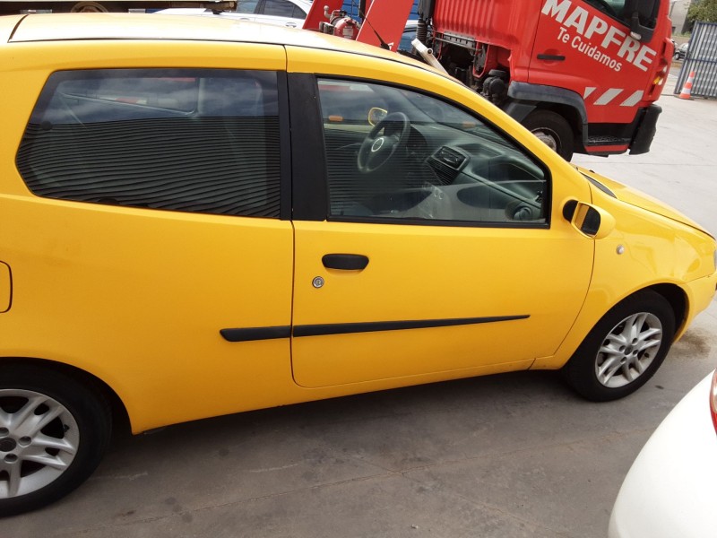 fiat punto (188_) del año 2001