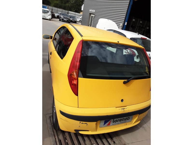 fiat punto (188_) del año 2001