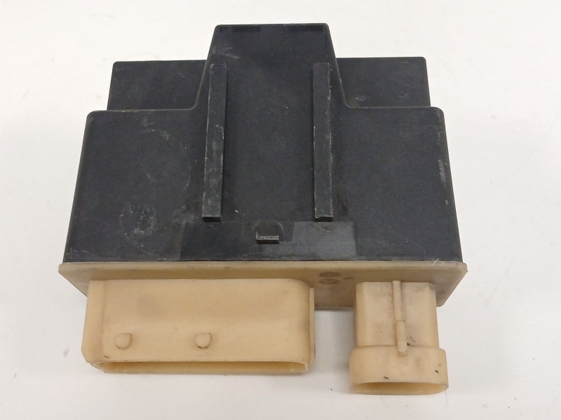 Recambio de caja precalentamiento para peugeot partner kombi confort referencia OEM IAM 9652021180  
