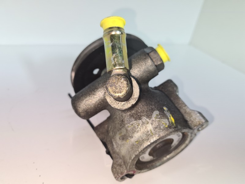 Recambio de bomba direccion para volkswagen golf iii berlina (1h1) gti referencia OEM IAM 1H0422155D  