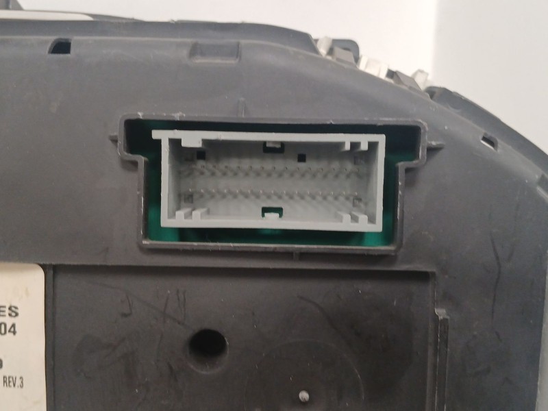 Recambio de cuadro instrumentos para renault megane ii berlina 3p confort authentique referencia OEM IAM 8200399700B PCAB053808 