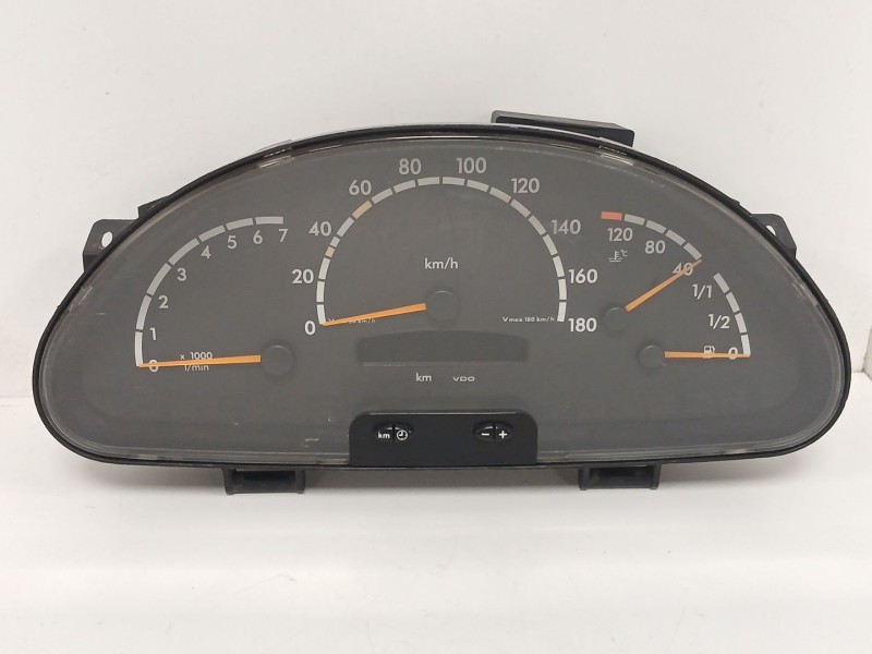 Recambio de cuadro instrumentos para mercedes-benz sprinter 02.00  caja abierta 216 cdi (902.611-612) referencia OEM IAM A001446