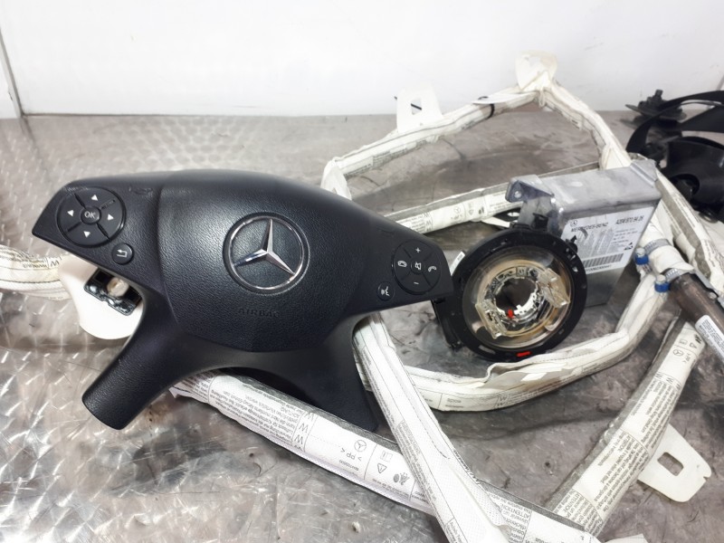 Recambio de kit airbag para mercedes-benz clase c (w204) berlina 2.1 cdi cat referencia OEM IAM A20448709426  