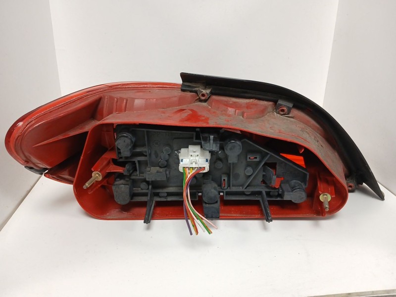 Recambio de piloto trasero derecho para peugeot 406 berlina (s1/s2) srdt referencia OEM IAM 9644652577  
