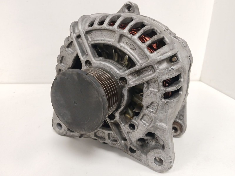 Recambio de alternador para renault laguna ii (bg0/1_) 1.9 dci (bg08, bg0g) referencia OEM IAM 0124525047  
