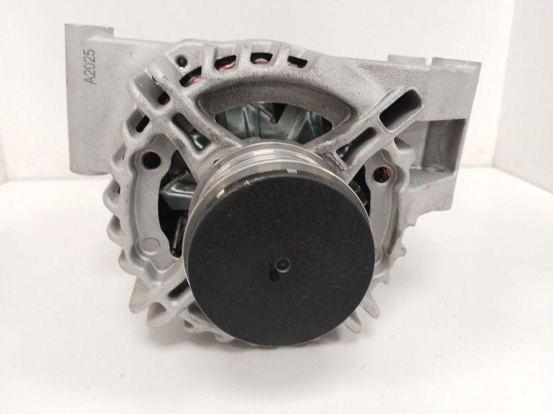 Recambio de alternador para opel corsa d (s07) 1.3 cdti (l08, l68) referencia OEM IAM   