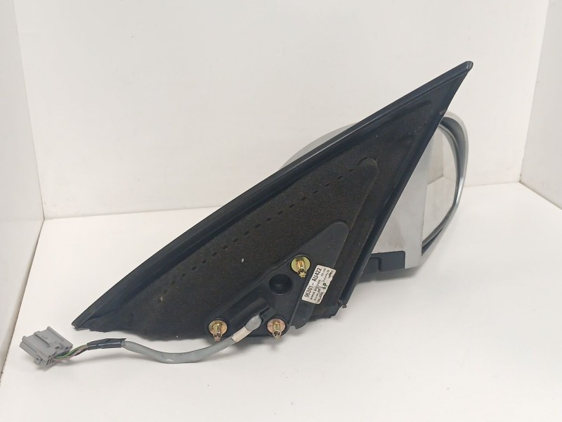 Recambio de retrovisor derecho para nissan primera berlina (p12) acenta referencia OEM IAM 96301AU480  