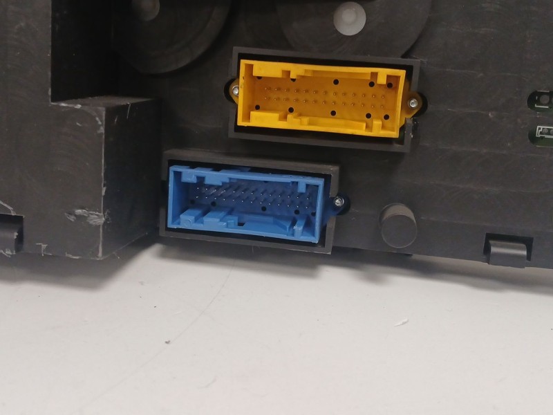 Recambio de cuadro instrumentos para nissan primera berlina (p12) acenta referencia OEM IAM AU8602Z60621  