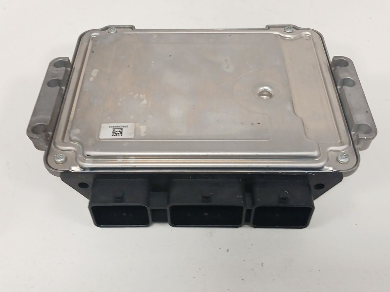 Recambio de centralita motor uce para ford focus ii (da_, hcp, dp) 1.6 tdci referencia OEM IAM 8M5112A650 028101701 