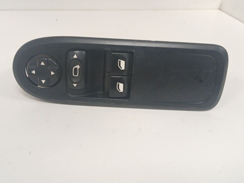 Recambio de mando elevalunas delantero izquierdo para citroën c3 ii (sc_) 1.4 hdi 70 (sc8hzc, sc8hr0, sc8hp4) referencia OEM IAM
